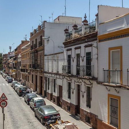 Azahar Apartamentos Triana V Seville Exterior photo
